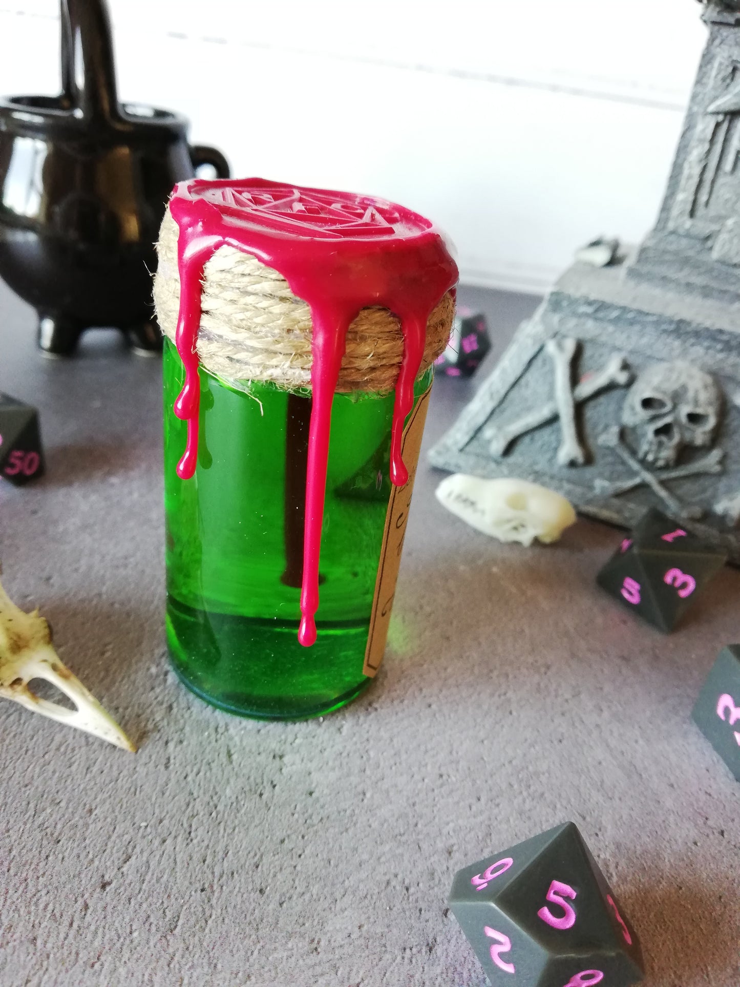 Charisma Potion - Floating Dice Potion