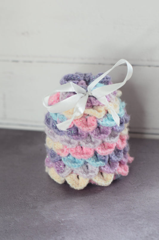 Pastel Dragon Egg Dice Bag! - With Twinkle Yarn // Crocheted scale effect bag, handmade, great for dice storage
