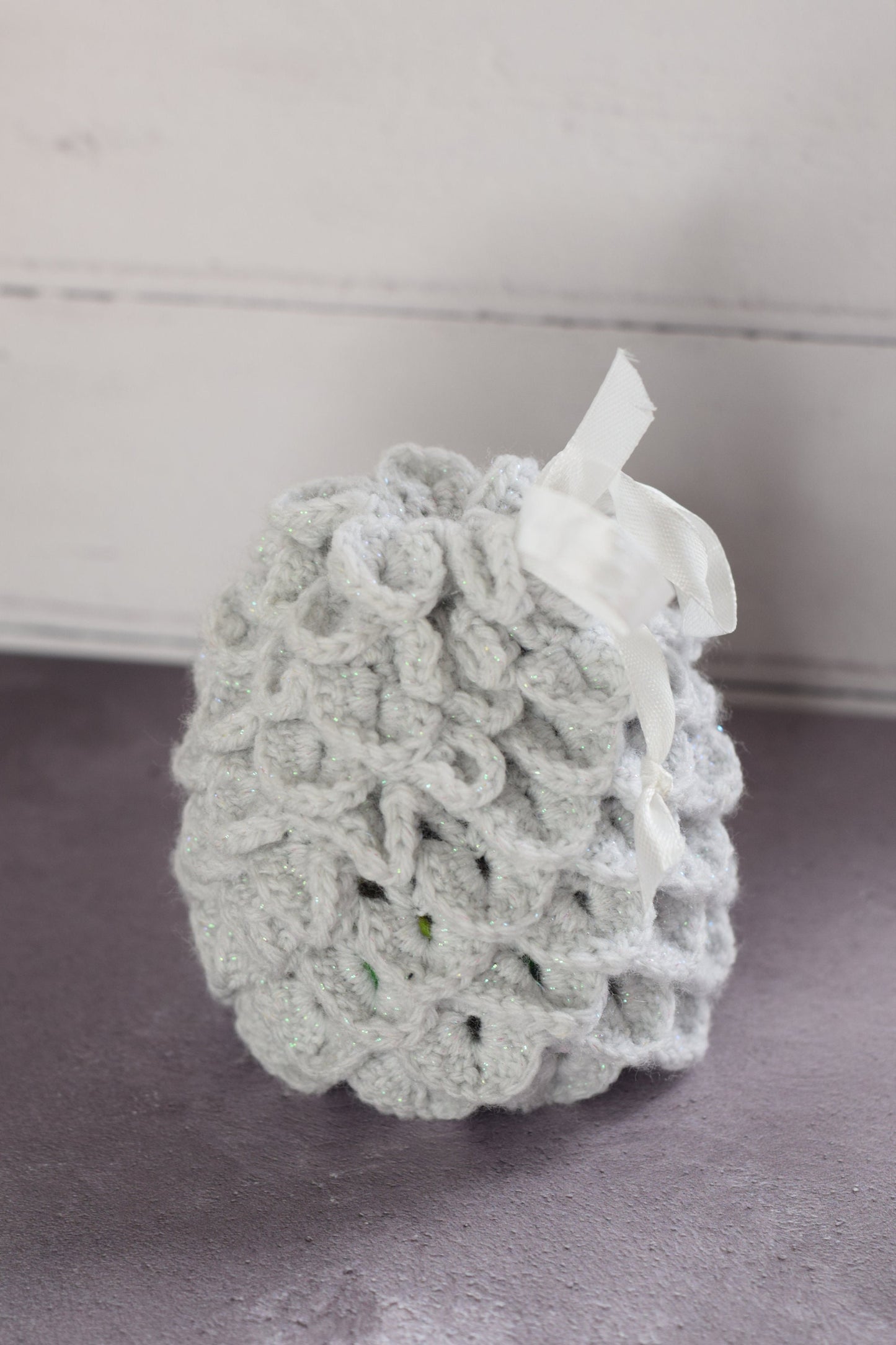 Frost Dragon Egg Dice Bag! - Silver and White // Crocheted scale effect bag, handmade, great for dice storage